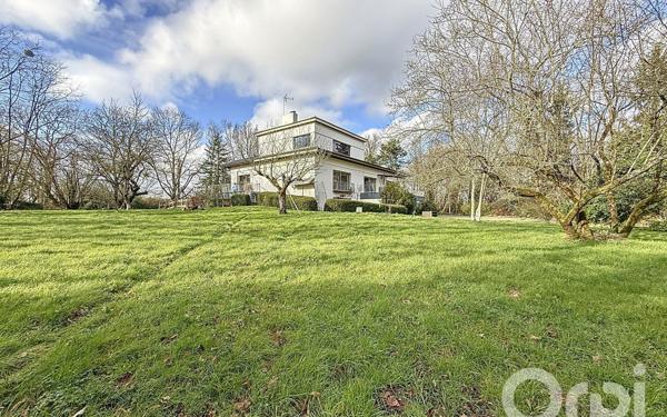 Maison à vendre    8 pièces • 450,70 m2 Apremont