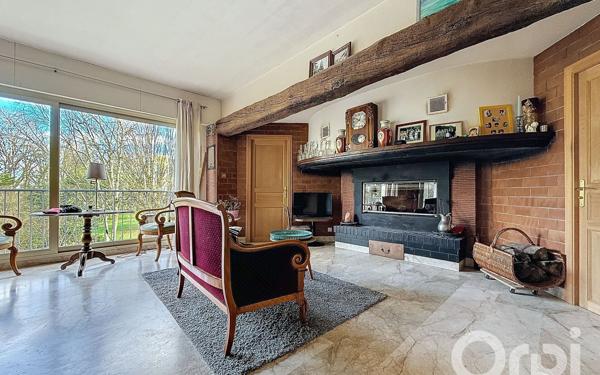 Maison à vendre    8 pièces • 450,70 m2 Apremont