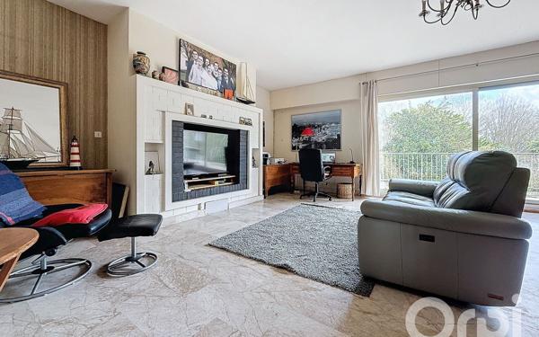 Maison à vendre    8 pièces • 450,70 m2 Apremont