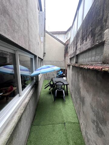 Spécial investisseur immeuble hyper centre Pau 7 pièces et roof top