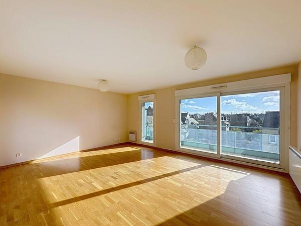 APPARTEMENT DUPLEX 3 CHAMBRES 99M2 SAINT BRIEUC PROCHE CENTRE AVEC BALCONS ET GARAGE