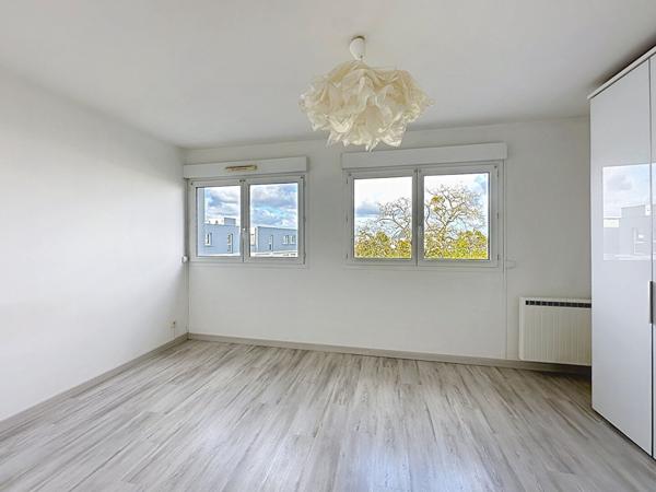 APPARTEMENT DUPLEX 3 CHAMBRES 99M2 SAINT BRIEUC PROCHE CENTRE AVEC BALCONS ET GARAGE