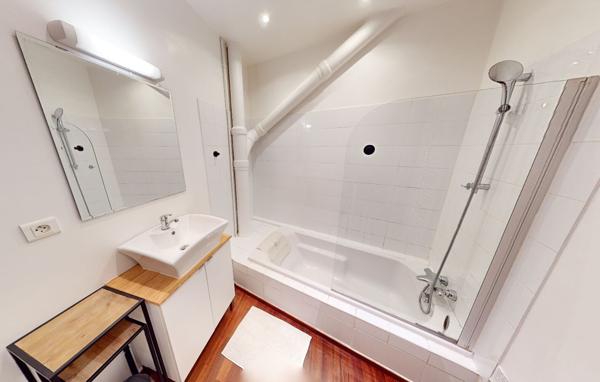 Studio meublé 34 M² 75007 Métro Saint François Xavier