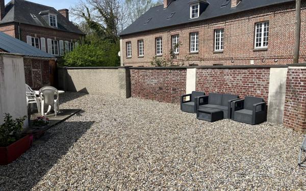 Immeuble à vendre    3 pièces • 101 m2 Eu