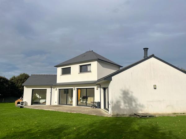 Maison Betton GRAND TERRAIN / PAS DE VIS A VIS / SEJOUR 70 M² / SUITE PARENTALE.