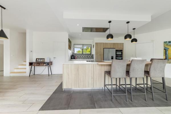 Maison Betton GRAND TERRAIN / PAS DE VIS A VIS / SEJOUR 70 M² / SUITE PARENTALE.