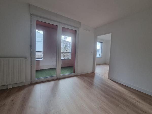 Nantes Zola, T2 avec avec loggia et parking.