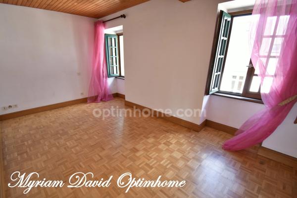 Maison de caractère 5 chambres – Jardin - T1- Coeur de Rostrenen