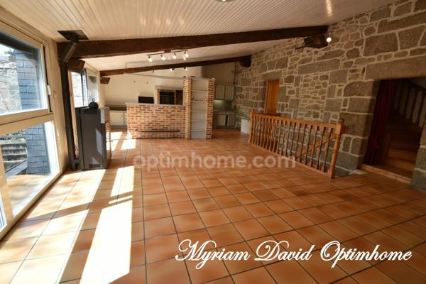 Maison de caractère 5 chambres – Jardin - T1- Coeur de Rostrenen
