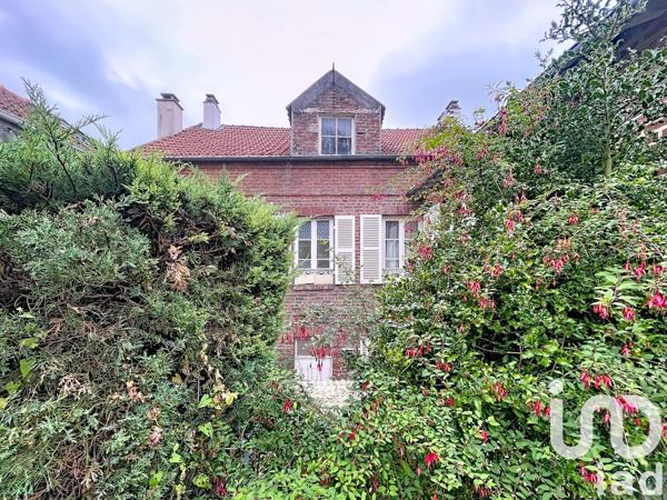 Maison à vendre 8 pièces 145 m² Bougival