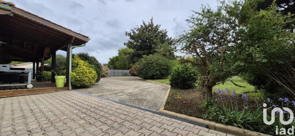 Maison à vendre 4 pièces 200 m² Le Pian-Médoc