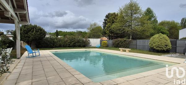Maison à vendre 4 pièces 200 m² Le Pian-Médoc