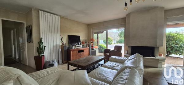 Maison à vendre 4 pièces 200 m² Le Pian-Médoc