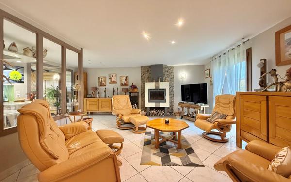 Maison à vendre    4 pièces •  Couternon