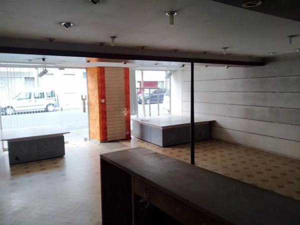 Location Local commercial 4 pièces à Carmaux