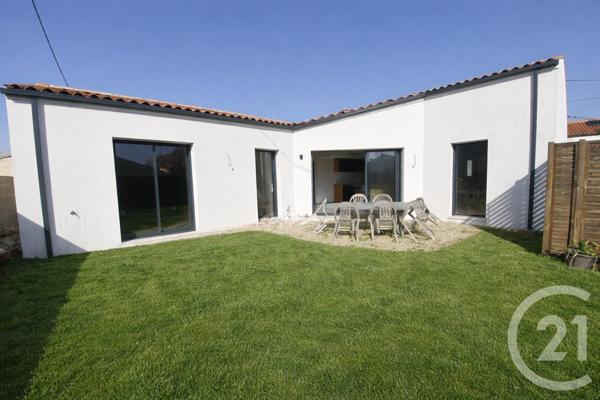 Maison à vendre  5 pièces - 127,63 m 2   LA ROCHELLE  - 17