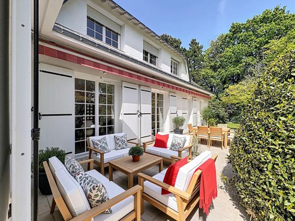 Carquefou Est, Propriété de charme 230 m² au sol.