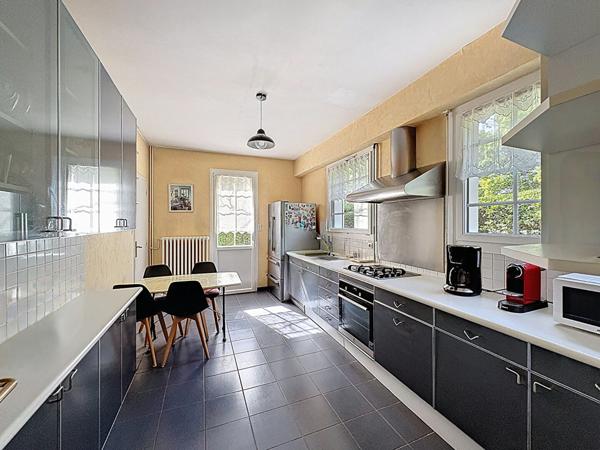 Carquefou Est, Propriété de charme 230 m² au sol.