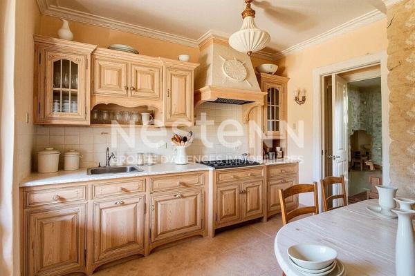 Grande Maison individuelle de 6 Pièces 4 chambres avec dépendances - 69500 BRON