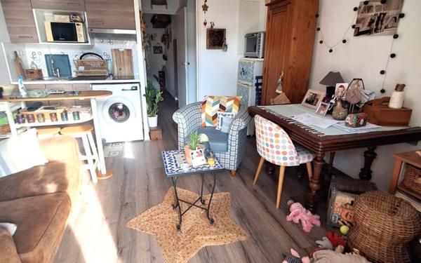 Appartement à vendre    2 pièces • 28 m2 Cagnes-sur-Mer