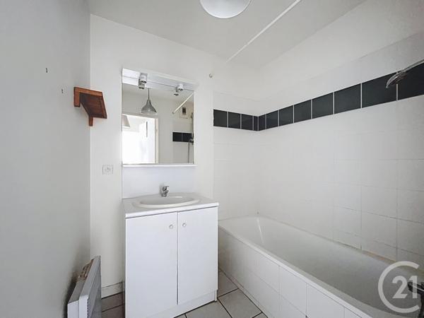 Appartement T3 à vendre  3 pièces - 55,47 m 2   BORDEAUX  - 33
