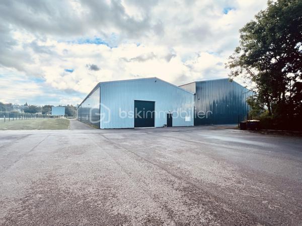 Local d activites de 280 m²