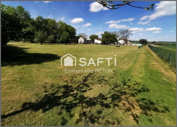 Terrain constructible hors lotissement à Jaunay-Marigny