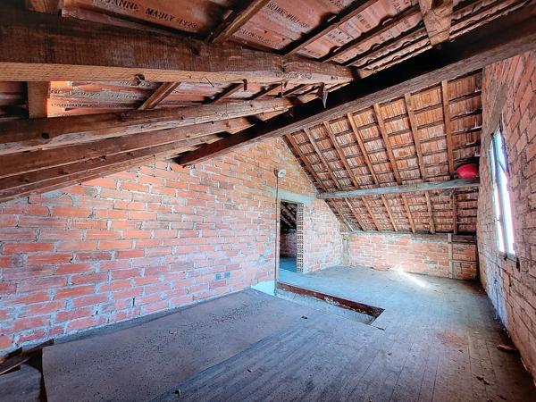 A saisir ! Maison avec Jardin, Fort Potentiel !