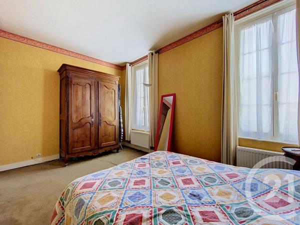 Maison à vendre  5 pièces - 120,08 m 2   ROCHEFORT  - 17