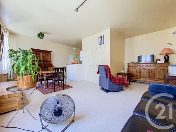 Maison à vendre  5 pièces - 120,08 m 2   ROCHEFORT  - 17