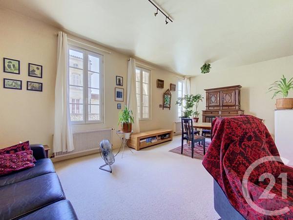 Maison à vendre  5 pièces - 120,08 m 2   ROCHEFORT  - 17