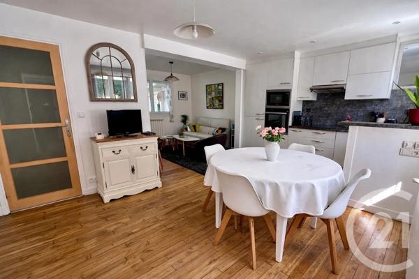 Maison à vendre  6 pièces - 104,98 m 2   LA ROCHELLE  - 17