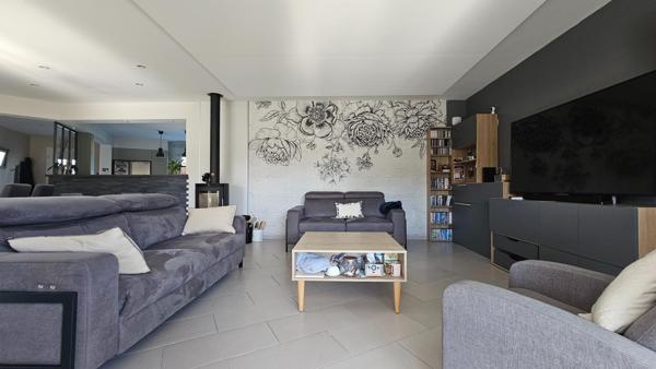 Maison Contemporaine de Plain-Pied avec Piscine – Montauban Nord