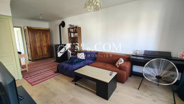 Maison
                                                                                                                                                                                                                                                                                                                        5 pièce(s)                                                                                                                                                                                                          4 chambre(s)                                                                                                                                                                                                          107.8  m²