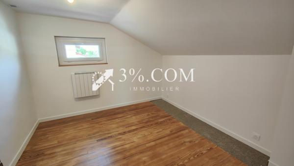 Maison
                                                                                                                                                                                                                                                                                                                        5 pièce(s)                                                                                                                                                                                                          4 chambre(s)                                                                                                                                                                                                          107.8  m²
