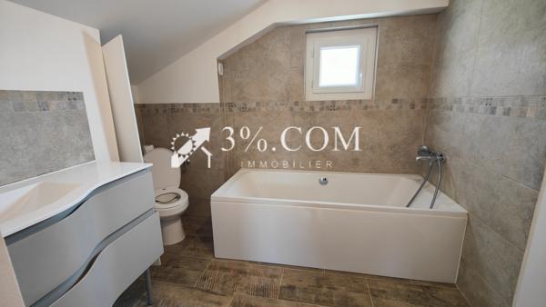 Maison
                                                                                                                                                                                                                                                                                                                        5 pièce(s)                                                                                                                                                                                                          4 chambre(s)                                                                                                                                                                                                          107.8  m²
