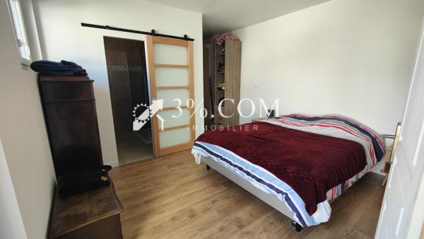 Maison
                                                                                                                                                                                                                                                                                                                        5 pièce(s)                                                                                                                                                                                                          4 chambre(s)                                                                                                                                                                                                          107.8  m²