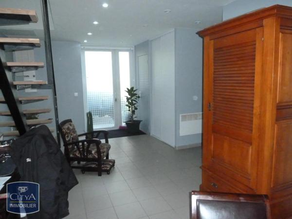 Appartement à louer 3 pièces 108.91m² Saint-Quentin (02100)