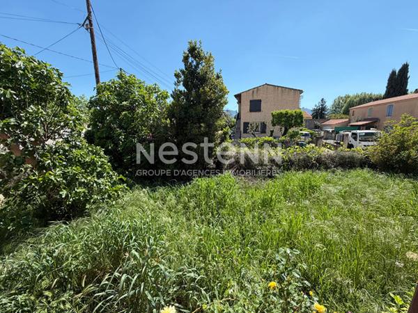 Gardanne - maison à rénover - jardin - grand garage - très beau potentiel