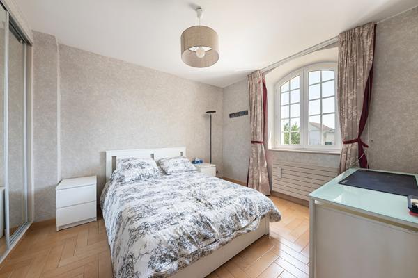 Magnifique mansard rénové à Champs sur Marne