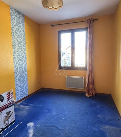 ANGOULEME - St CYBARD : maison F4 de plain pied avec jardin et garage.