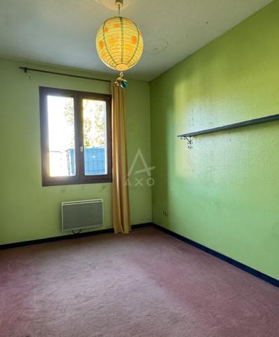 ANGOULEME - St CYBARD : maison F4 de plain pied avec jardin et garage.