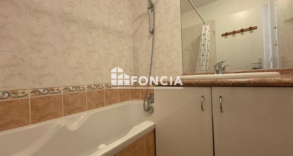 Location Appartement 3 pièces 54.73 m² - La Rochelle 17000