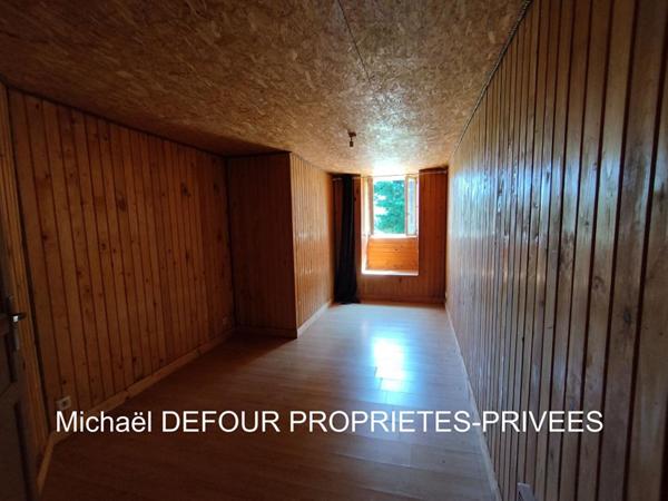 Yssingeaux 43200 Maison de 72 m² 2 chambres Grange/Ecurie sur 2729 m² de terrain