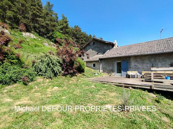 Yssingeaux 43200 Maison de 72 m² 2 chambres Grange/Ecurie sur 2729 m² de terrain