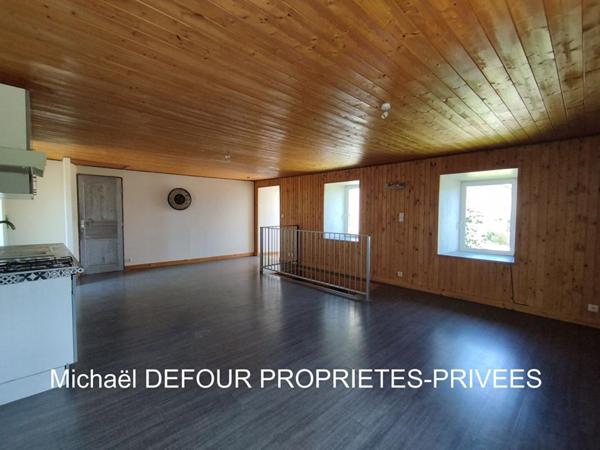 Yssingeaux 43200 Maison de 72 m² 2 chambres Grange/Ecurie sur 2729 m² de terrain