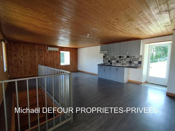 Yssingeaux 43200 Maison de 72 m² 2 chambres Grange/Ecurie sur 2729 m² de terrain