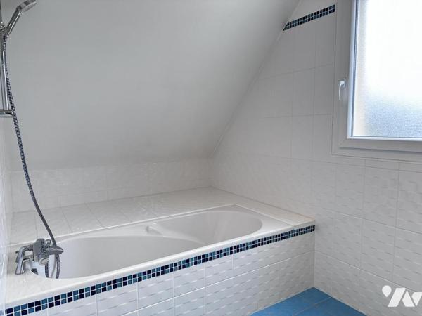 VANNES (56) A VENDRE GRANDE MAISON  DE 2008