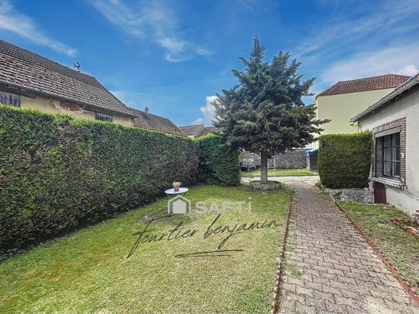 Maison aux beaux volumes, proche de Longueville!