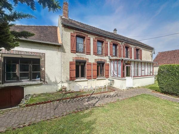 Maison aux beaux volumes, proche de Longueville!